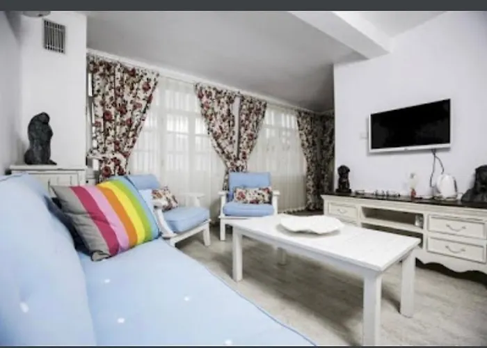 Ξενοδοχείο The White Αλακάτι